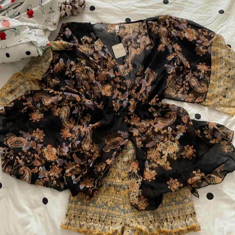 Intimately Free People BNWT 2 piece set top and shorts size Medium